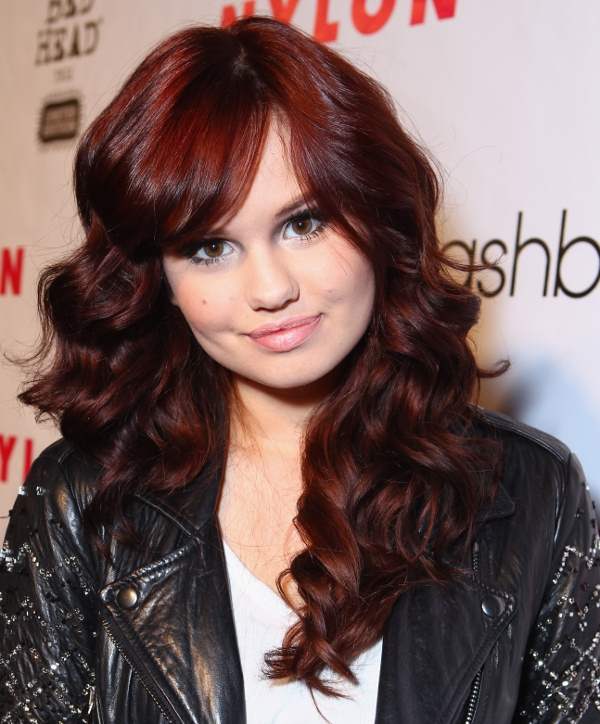 brown with red tint hair color photo - 4