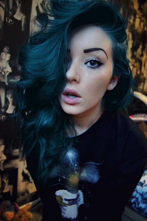 teal blue hair color photo - 4