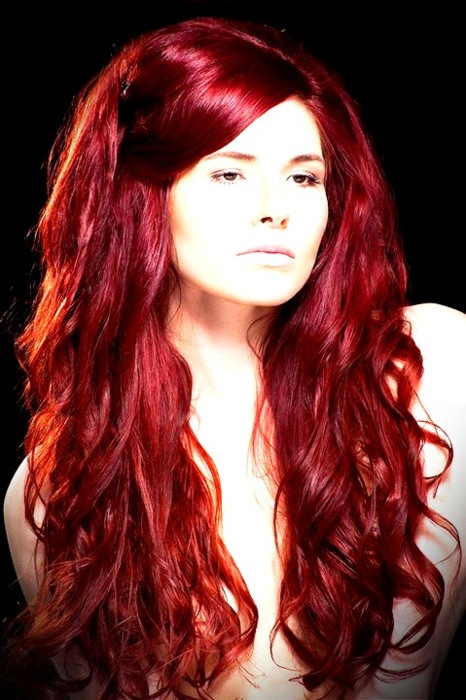 vampire red hair color photo - 4